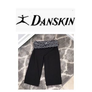 Danskin Capri Workout Pant